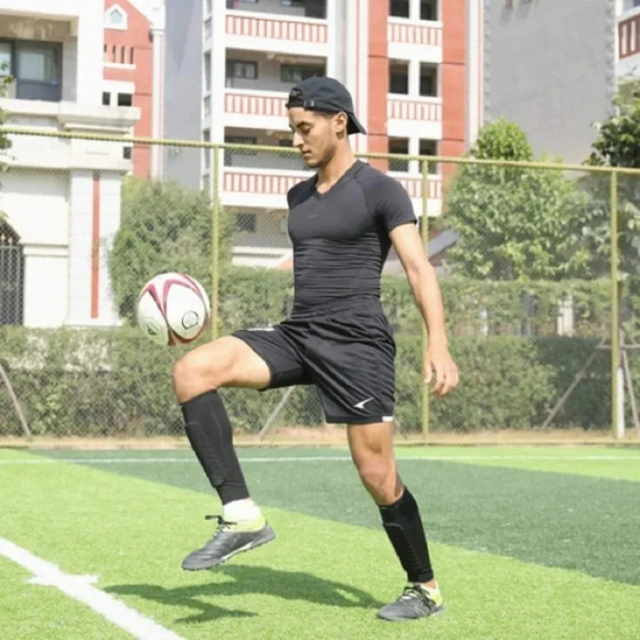 Black Shin pads - Picture 2 of 5